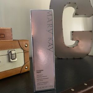 Volu-firm foaming cleanser